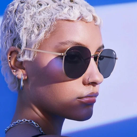 Quay Australia Jezabell 126 Round Sunglasses Gold/Smoke/Lens Cat .3 NWOT - Picture 3 of 10